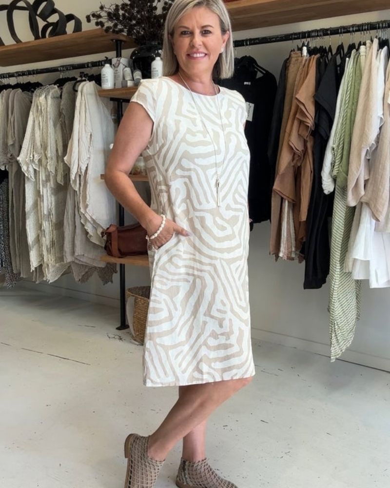 Nelia | Summer Dress with Round Neckline